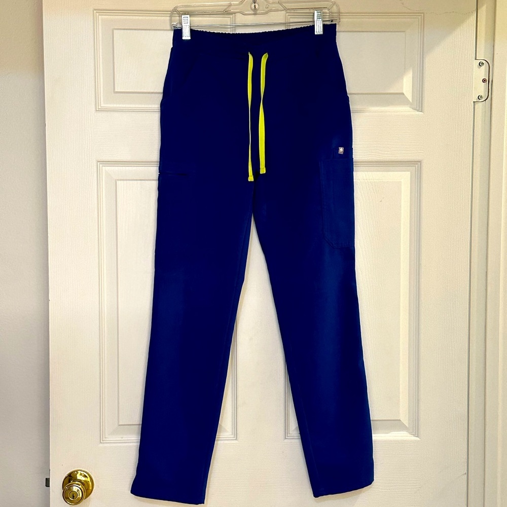 Figs Skinny scrubs pants